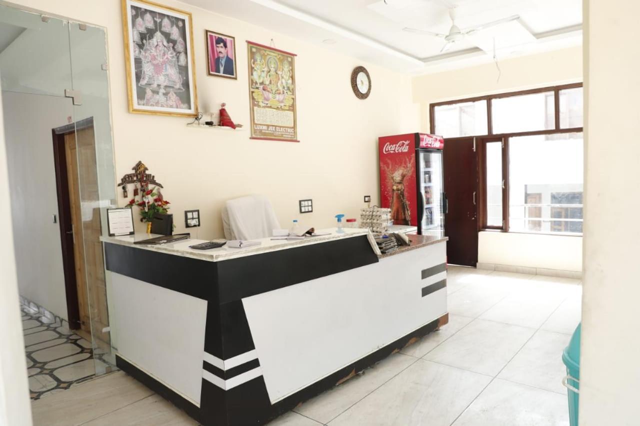 Rahul Hotel & Restaurant มัสซูรี ภายนอก รูปภาพ