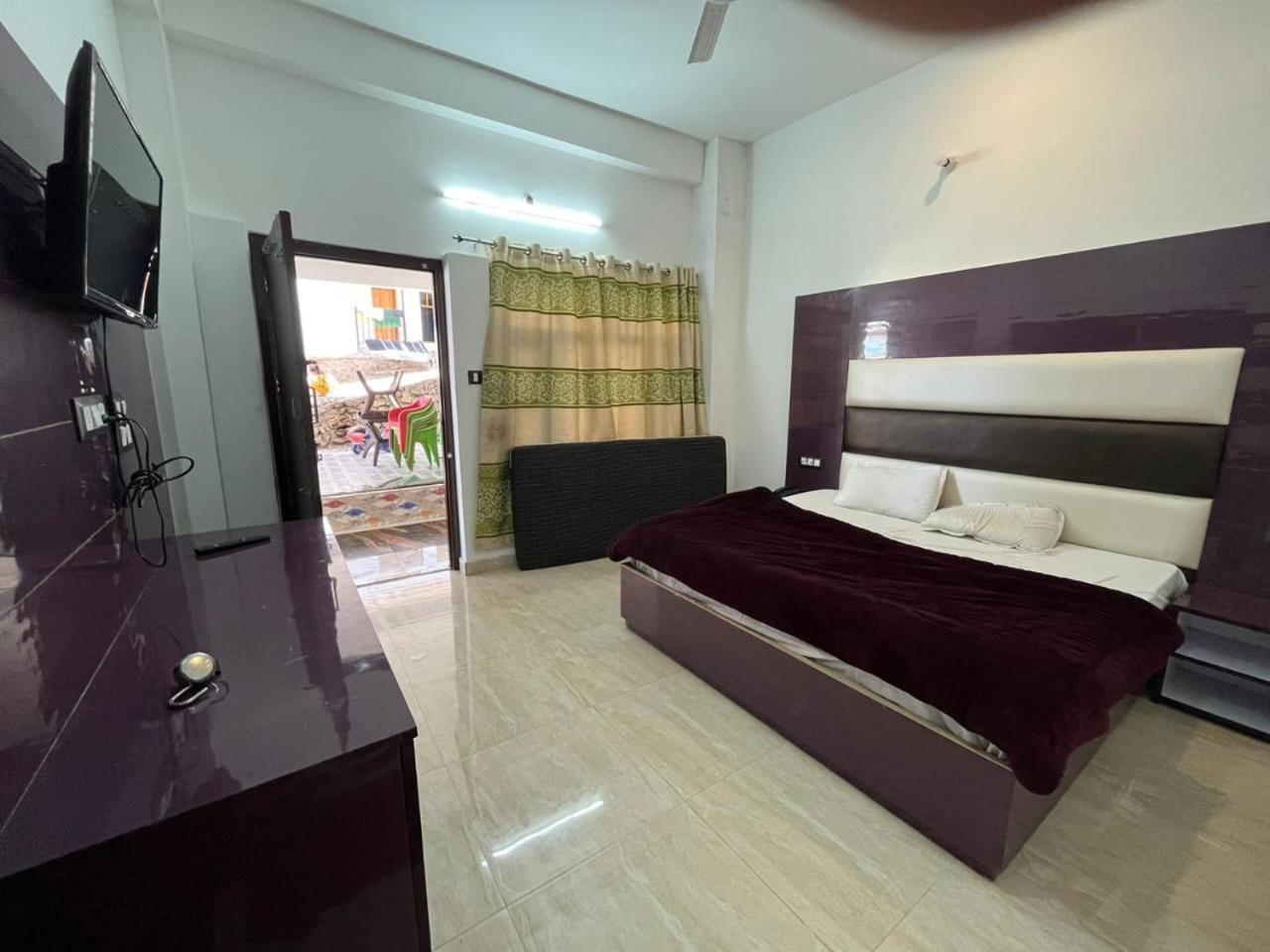 Rahul Hotel & Restaurant มัสซูรี ภายนอก รูปภาพ