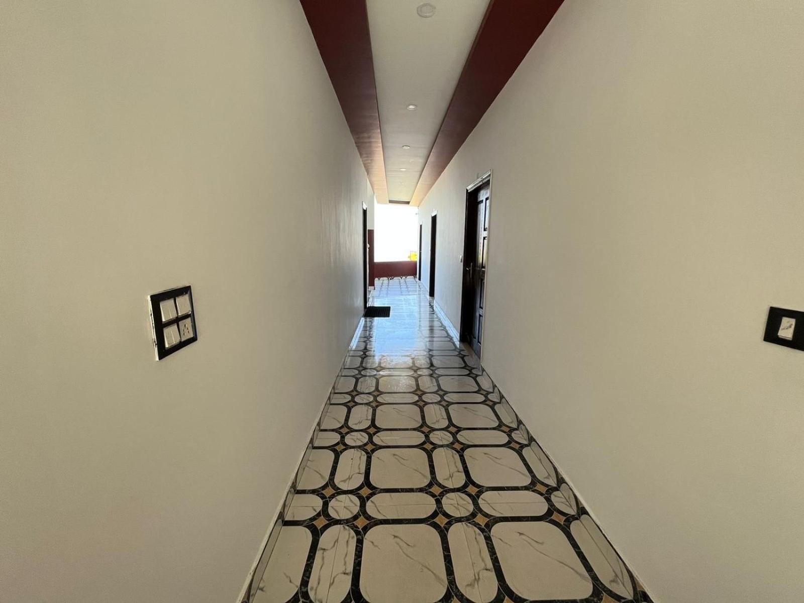 Rahul Hotel & Restaurant มัสซูรี ภายนอก รูปภาพ