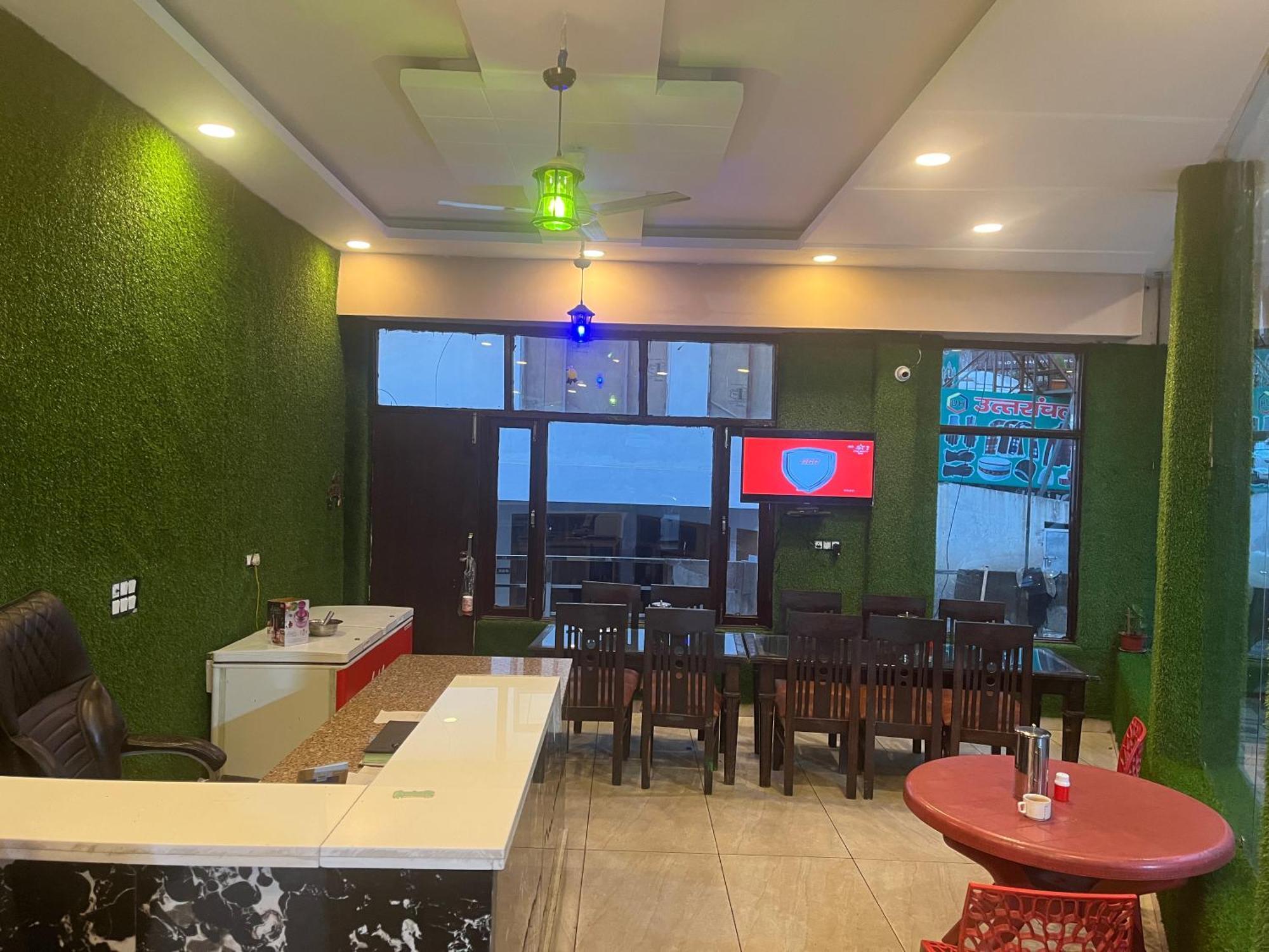 Rahul Hotel & Restaurant มัสซูรี ภายนอก รูปภาพ